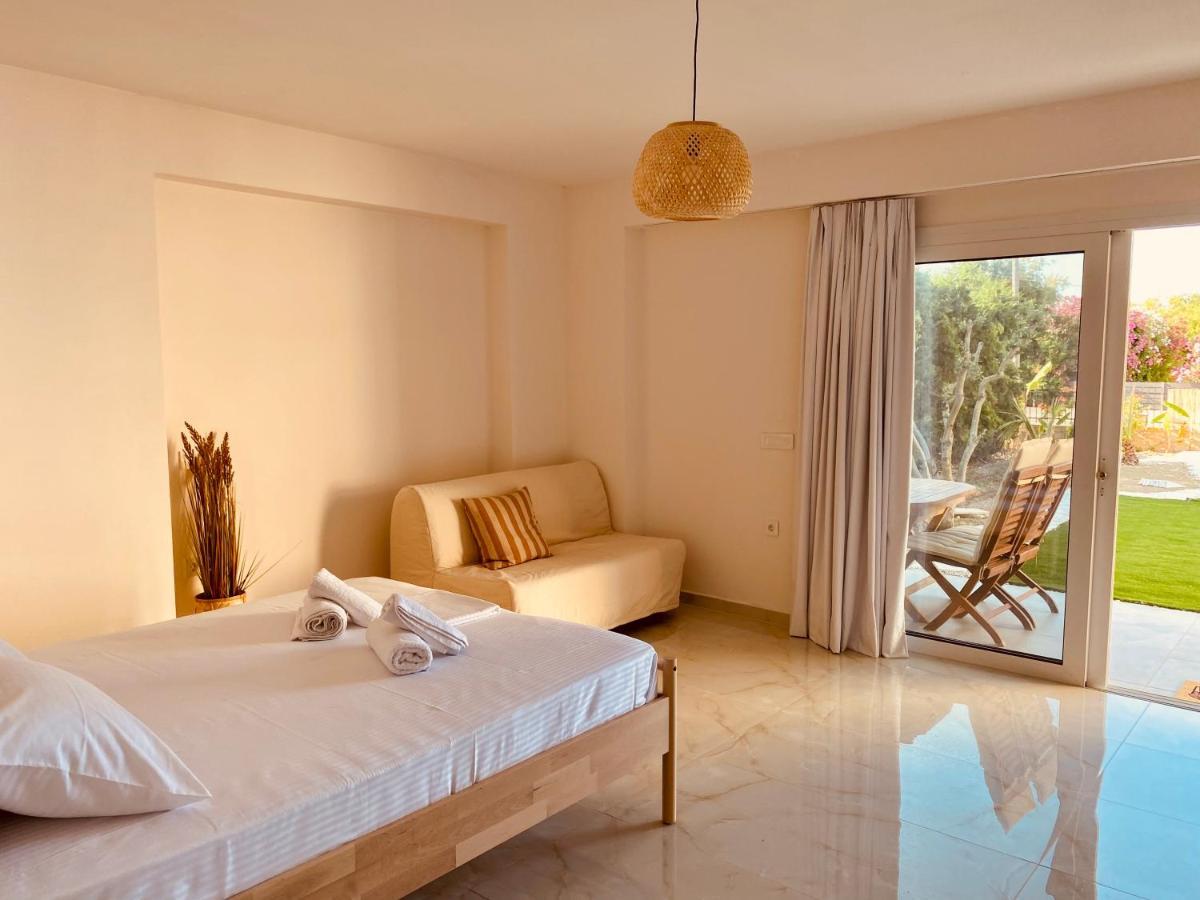 Nikludin Suites & Studios Laganás Eksteriør bilde