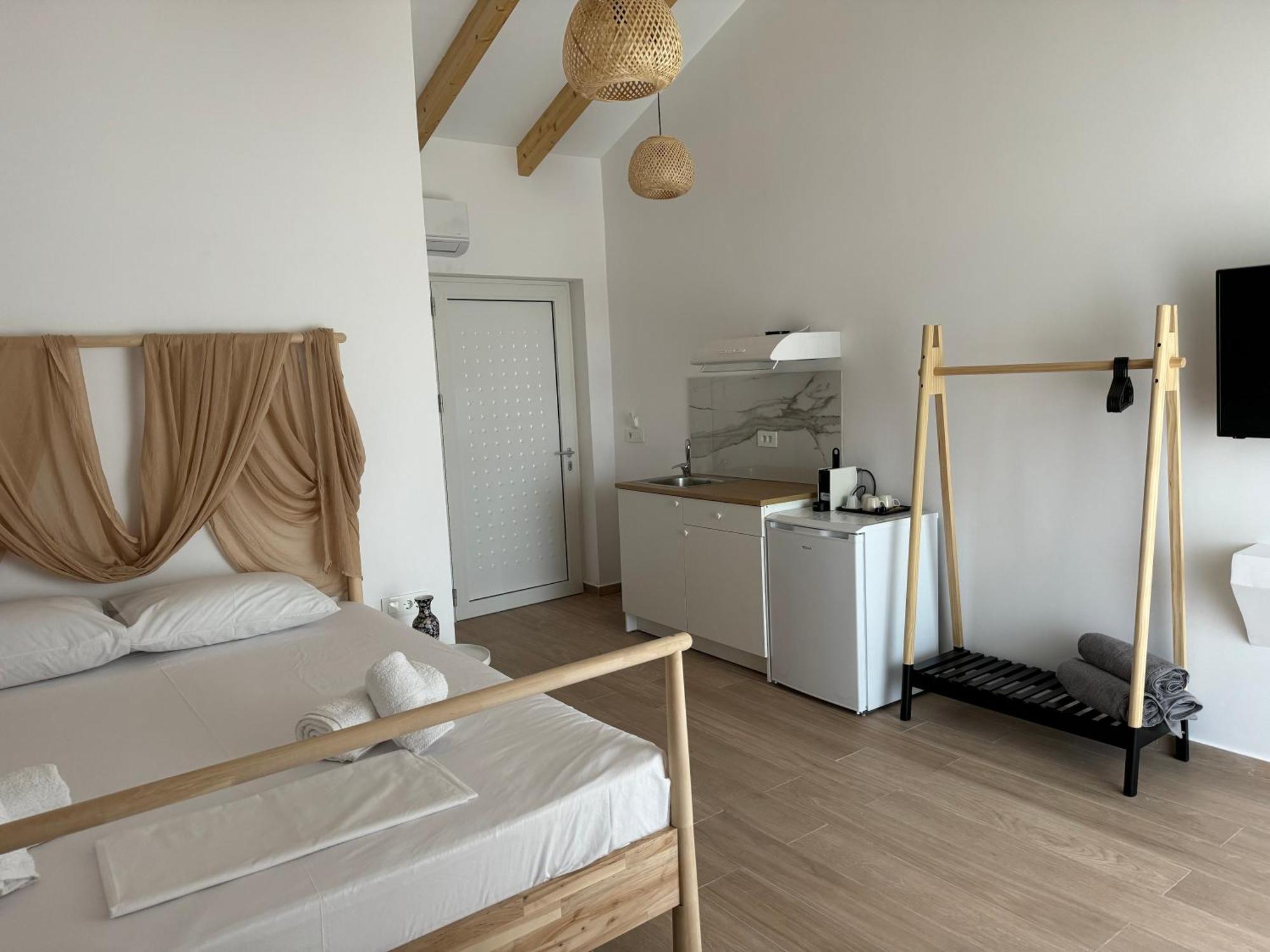 Nikludin Suites & Studios Laganás Eksteriør bilde